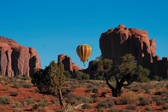 Iconic setting provides dramatic ballooning